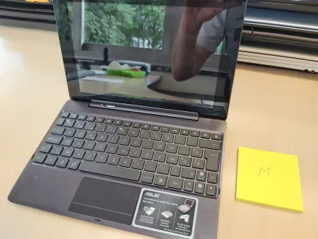 ASUS