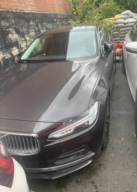 Volvo C90