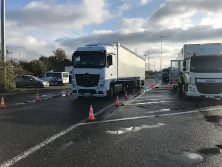Contrôle de poids lourds à Mouland