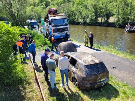 Inspection d'un véhicule sorti de l'eau 