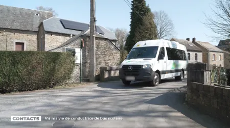 Contacts : vis ma vie de conductrice de bus scolaire
