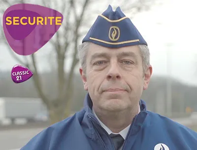 Classic 21 Sécurité : Reprise de la moto