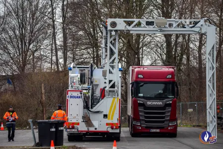 Controleactie zwaar vervoer langs de E40 in Wetteren: 97 overtredingen vastgesteld 