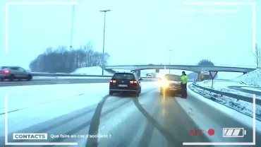Contacts : Panel de la route : Quid en cas d'accident ?