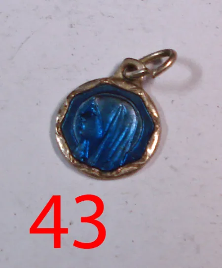 Pendentif / médaillon