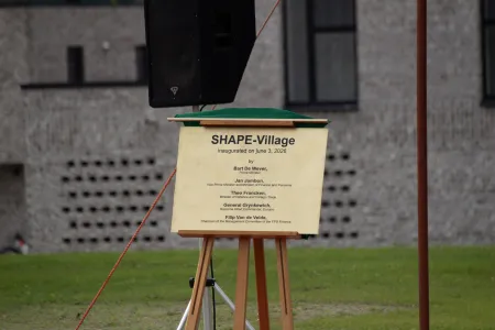 Inauguration plaque