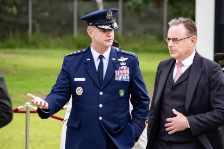Belgian Prime Minister talking with SACEUR